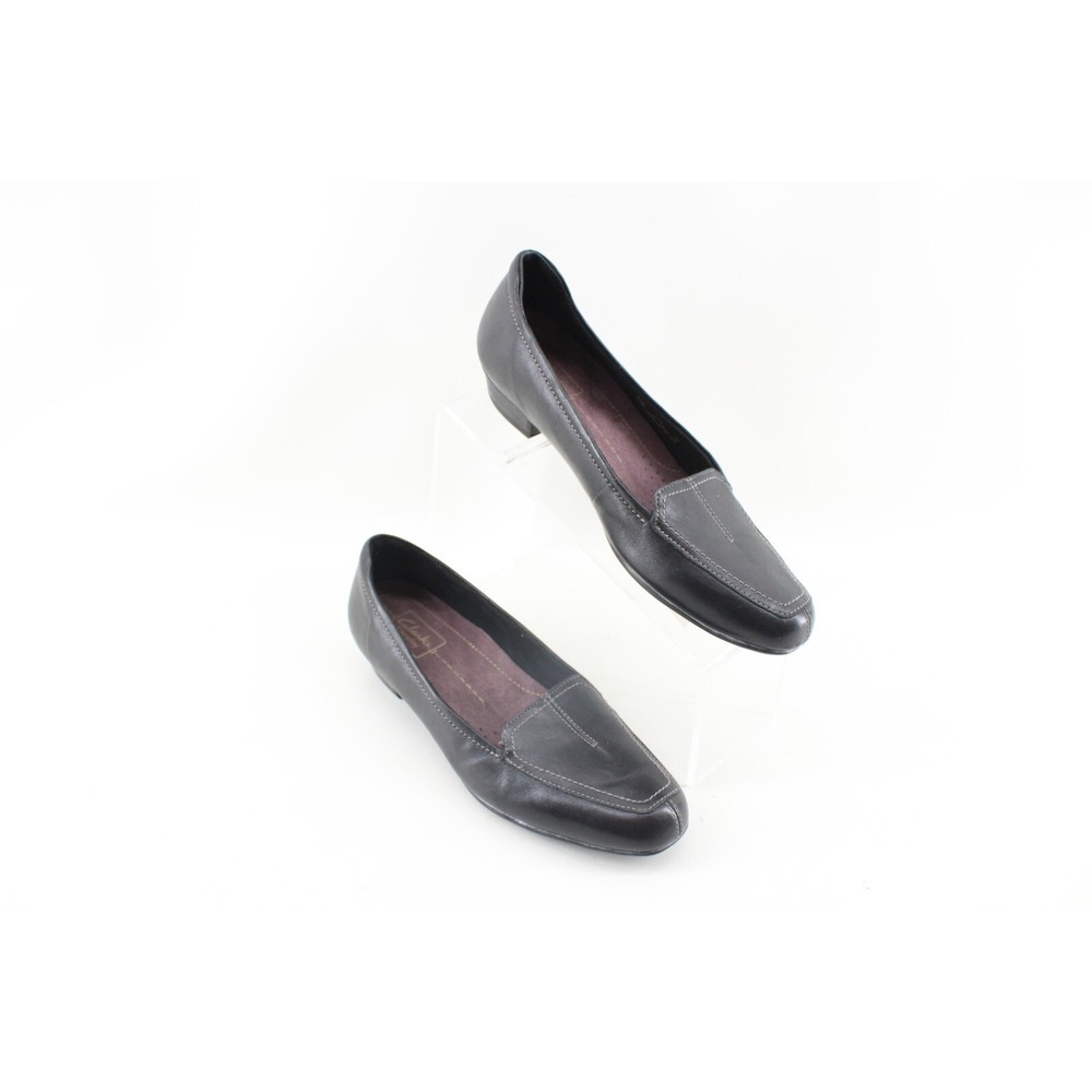 Clarks Everyday Women's 85130 Size 8.5M Black Leather Slip On Loafer Low Heels
